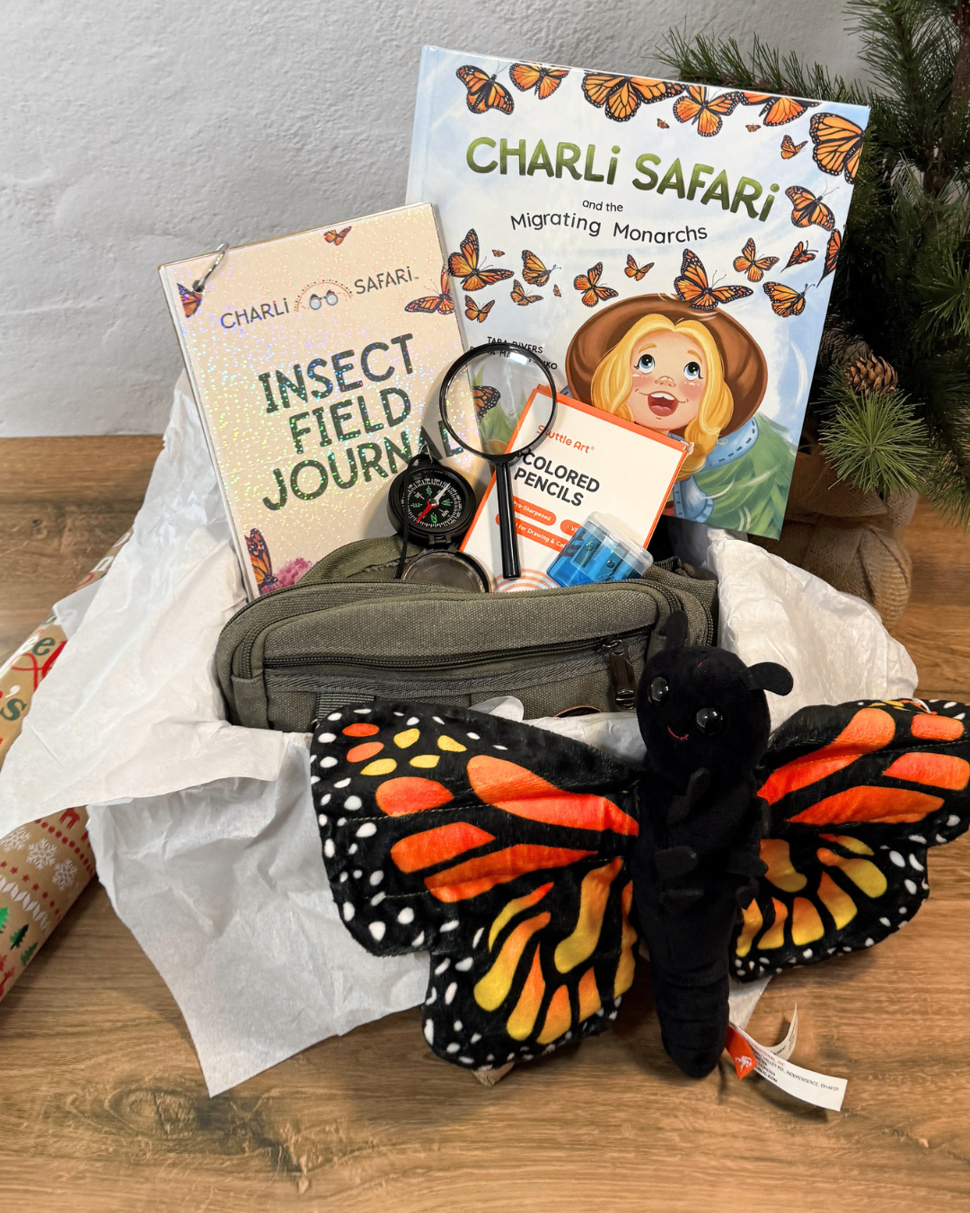 Charli Safari: Monarch Investigation Kit