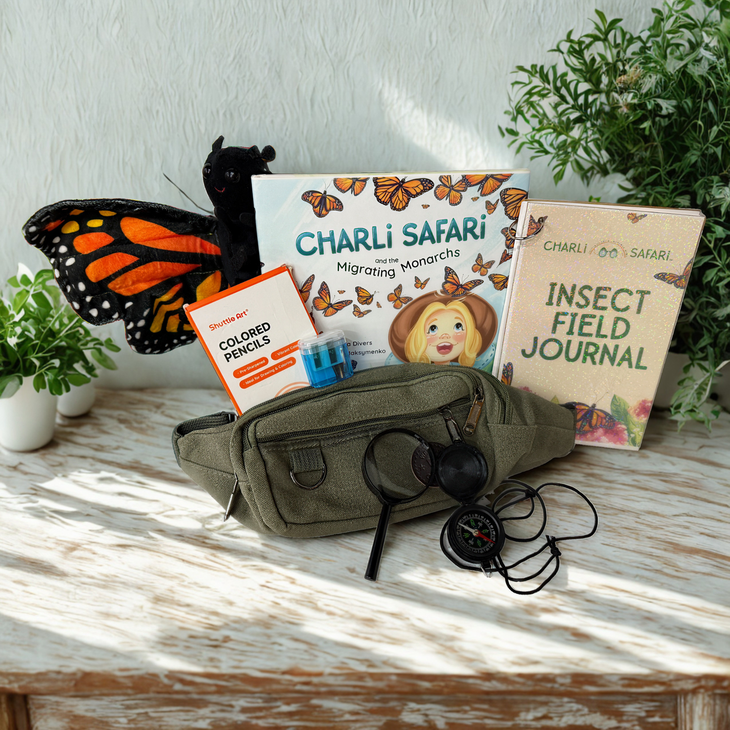 Charli Safari: Monarch Investigation Kit