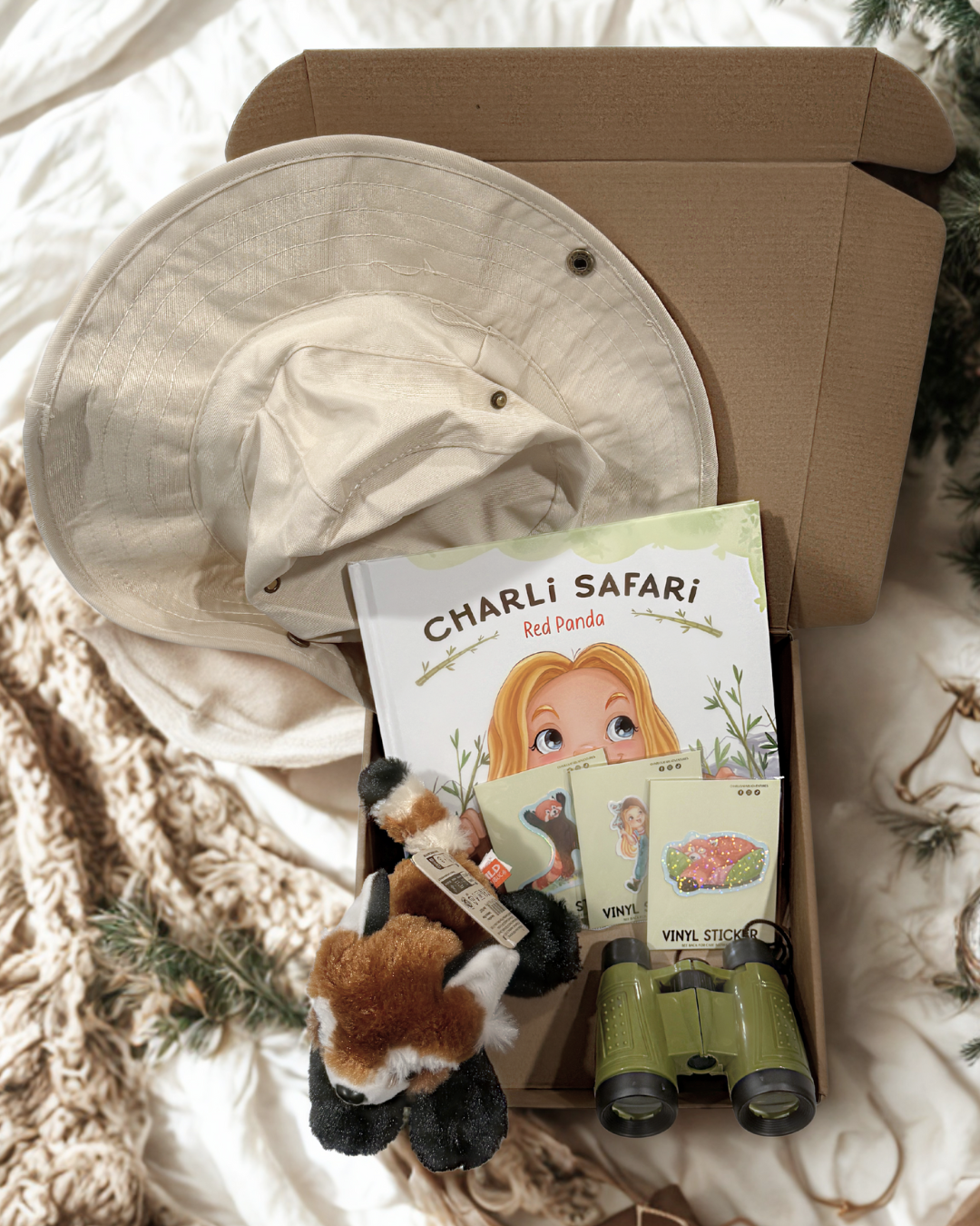 Charli Safari Red Panda Adventure Gift Box